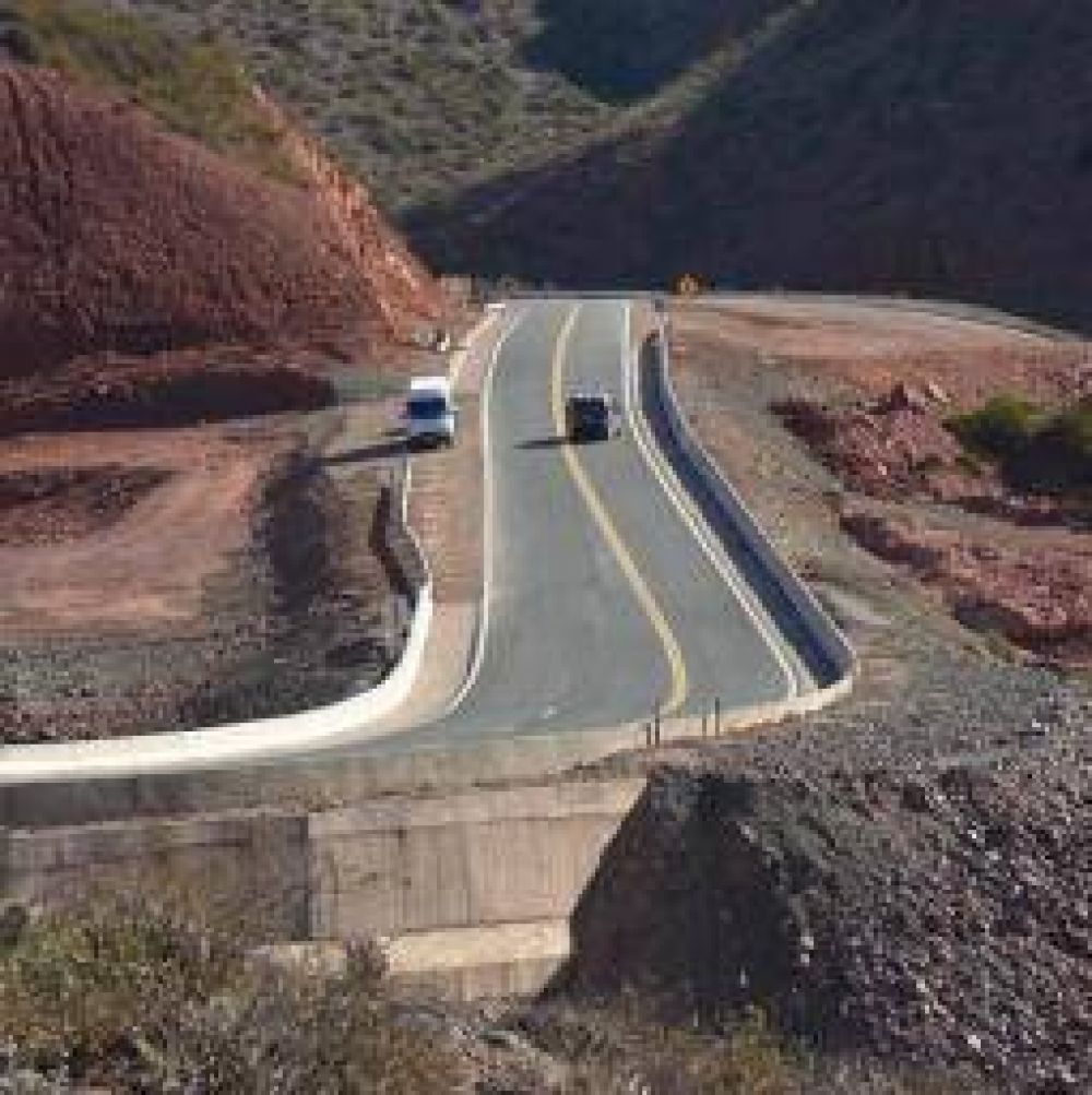 La Cuesta de Miranda, distinguida como �Obra Vial Nacional del A�o�