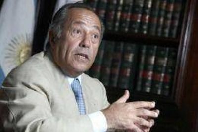 Rodr�guez Sa� est� dispuesto a integrar una liga de gobernadores peronistas liderada por Scioli