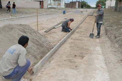 A trav�s del 