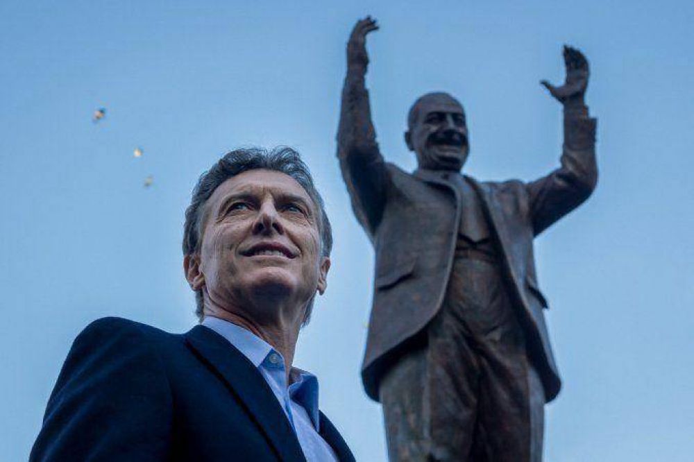 Macri ya es compa�ero, junto a Duhalde y Moyano inaugur� un monumento a Per�n