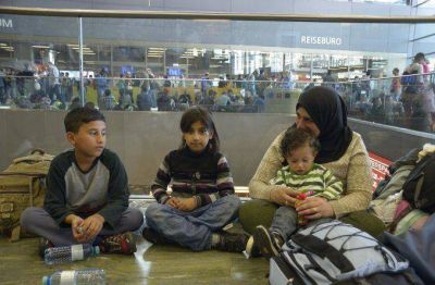 La Uni�n Europea realiza hoy la primera reubicaci�n de refugiados