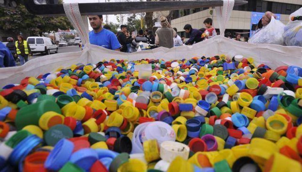 Un mimo al Infantil con la Cuarta Marat�n de Tapitas