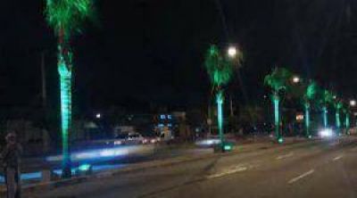 Carlos Paz inaugura su paseo de las luces de cara la pr�xima temporada veraniega