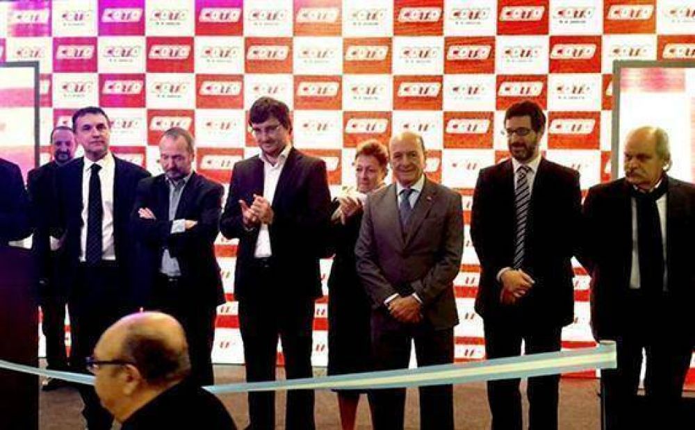 Coto llega a Morn