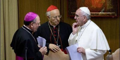 El Papa pide al S�nodo que se olvide de 