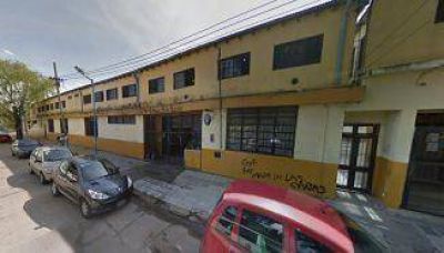 Escuela N� 48, Media 6 y Jard�n 918 hicieron un piquete por el mal estado edilicio y ratas