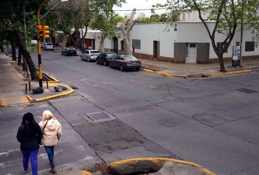 Faltan carteles con nombres de calles en 250 esquinas de la ciudad