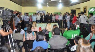 El Gobernador volvi� a denunciar discriminaci�n