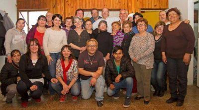 Anglesio se reuni� con jubilados en el Barrio Belgrano