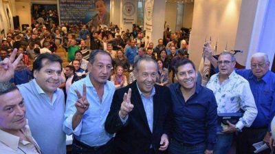 La reunificaci�n de la CGT deber� esperar hasta mediados de 2016