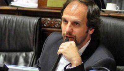 Legislatura: renunci� Enzo Pagani