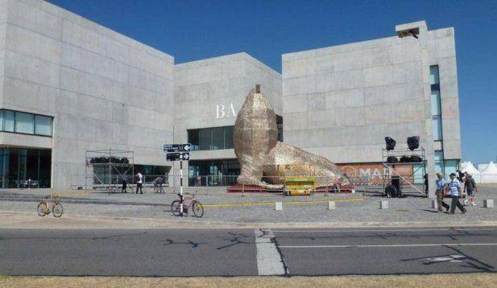 Telerman present� la nueva muestra del Museo MAR y adelant� que �es posible llegar a un ballotage�