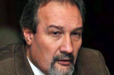 Mendoza necesita ayuda de $300 millones para pagar sueldos y servicios.