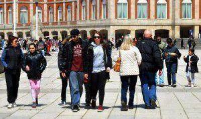 Viajar�n unos 900 mil turistas argentinos y gastar�n $1.600 M