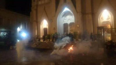 Se registraron incidentes frente a la Catedral
