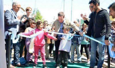 D�az P�rez inaugur� obras en el barrio Eva Per�n