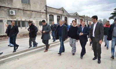 D�AZ P�REZ Y JUL�AN �LVAREZ REALIZARON LA APERTURA DE LA AVENIDA RA�L ALFONS�N
