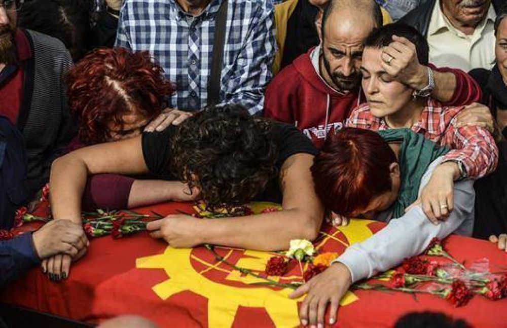 Turqu�a acusa a los jihadistas de estar detr�s de los atentados en Ankara