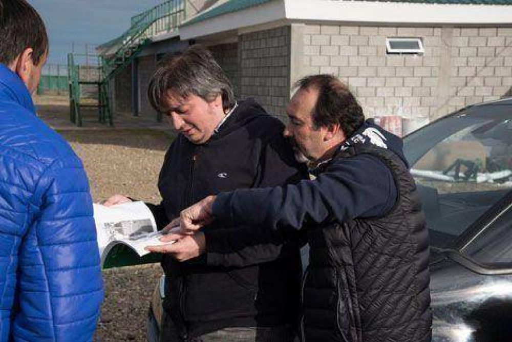 M�ximo Kirchner de recorrida en Puerto Santa Cruz