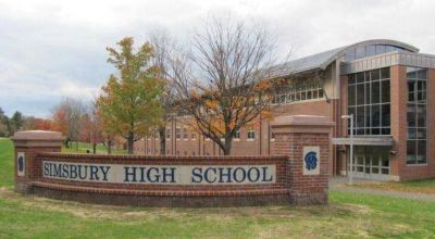 EE.UU. | Cruces esv�sticas y leyendas en una escuela secundaria de Connecticut