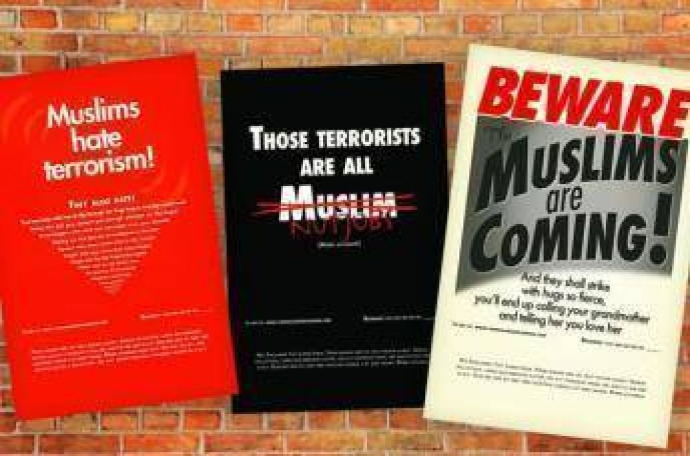 Polémica en el metro de Nueva York por carteles cómicos sobre los musulmanes