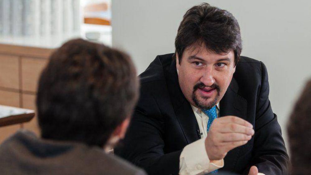 Maurice Closs tambi�n quiere pagarles a los holdouts