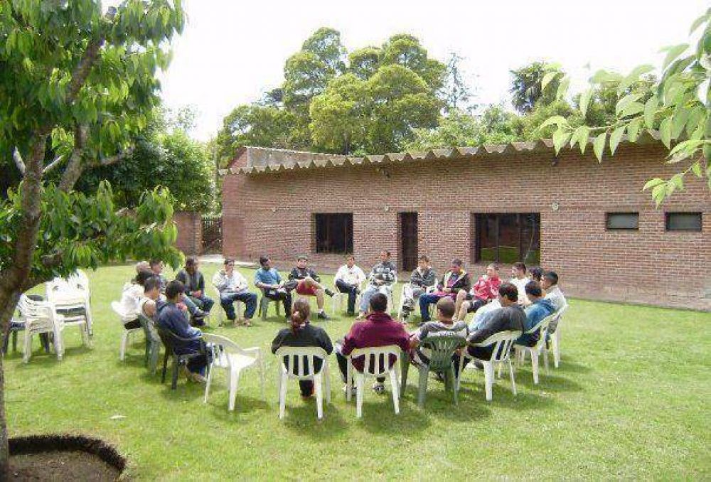 Messina: �Desde Posada del Inti queremos que los candidatos a intendente nos expliqu�n qu� piensan hacer con nuestros pacientes�