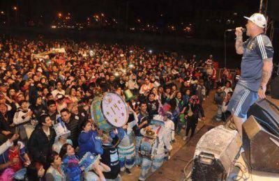 Multitudinario cierre de la Fiesta de la Primavera con �El Pepo�