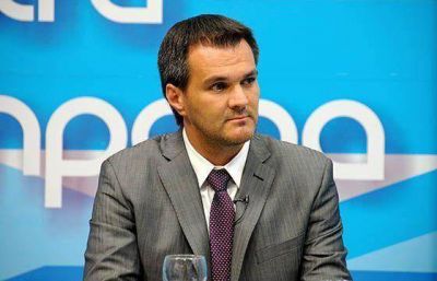 Los 60 intendentes electos en una jornada de trabajo