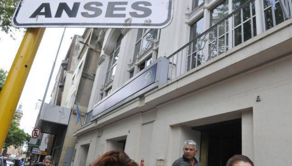 Anses atiene este martes con turnos; el mi�rcoles habr� paro nacional