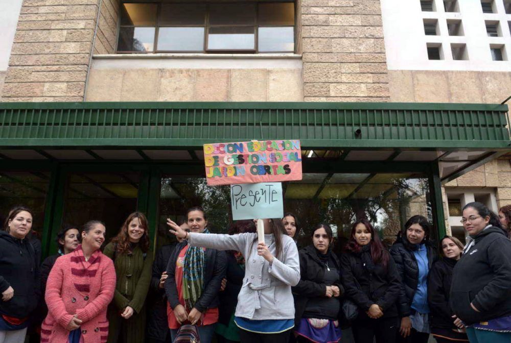 A�n no cobran su sueldo unos 2 mil docentes privados