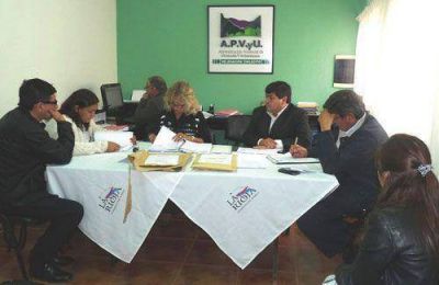 Licitaron viviendas para Los Altos, Los Sarmientos y Anguin�n