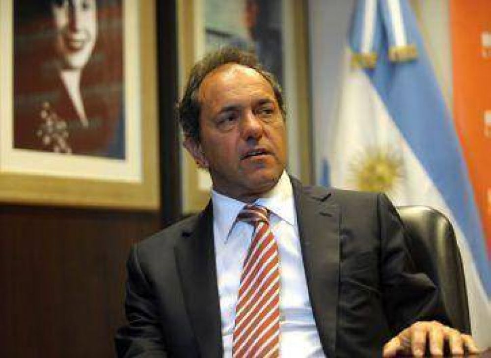 Scioli apunta al 