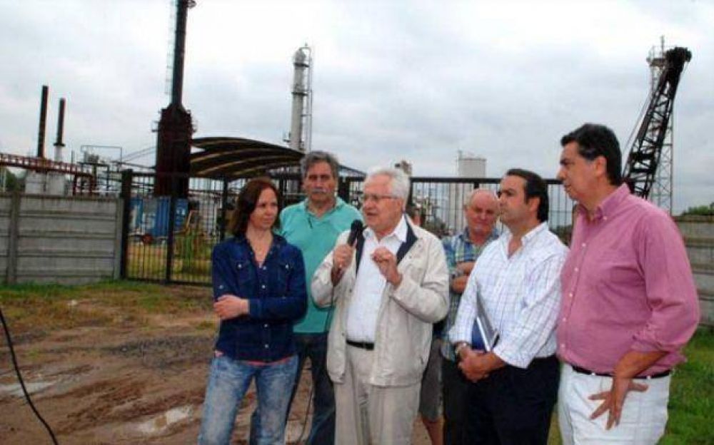 Progresistas presenta propuestas ambientales con el ojo puesto en cuestionada empresa