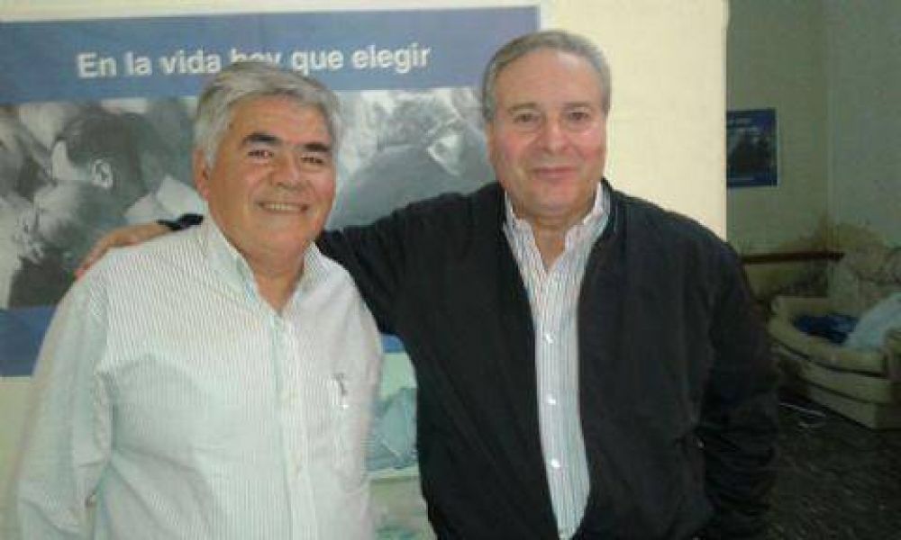Alessandro present� a Chavero como su director de Producci�n