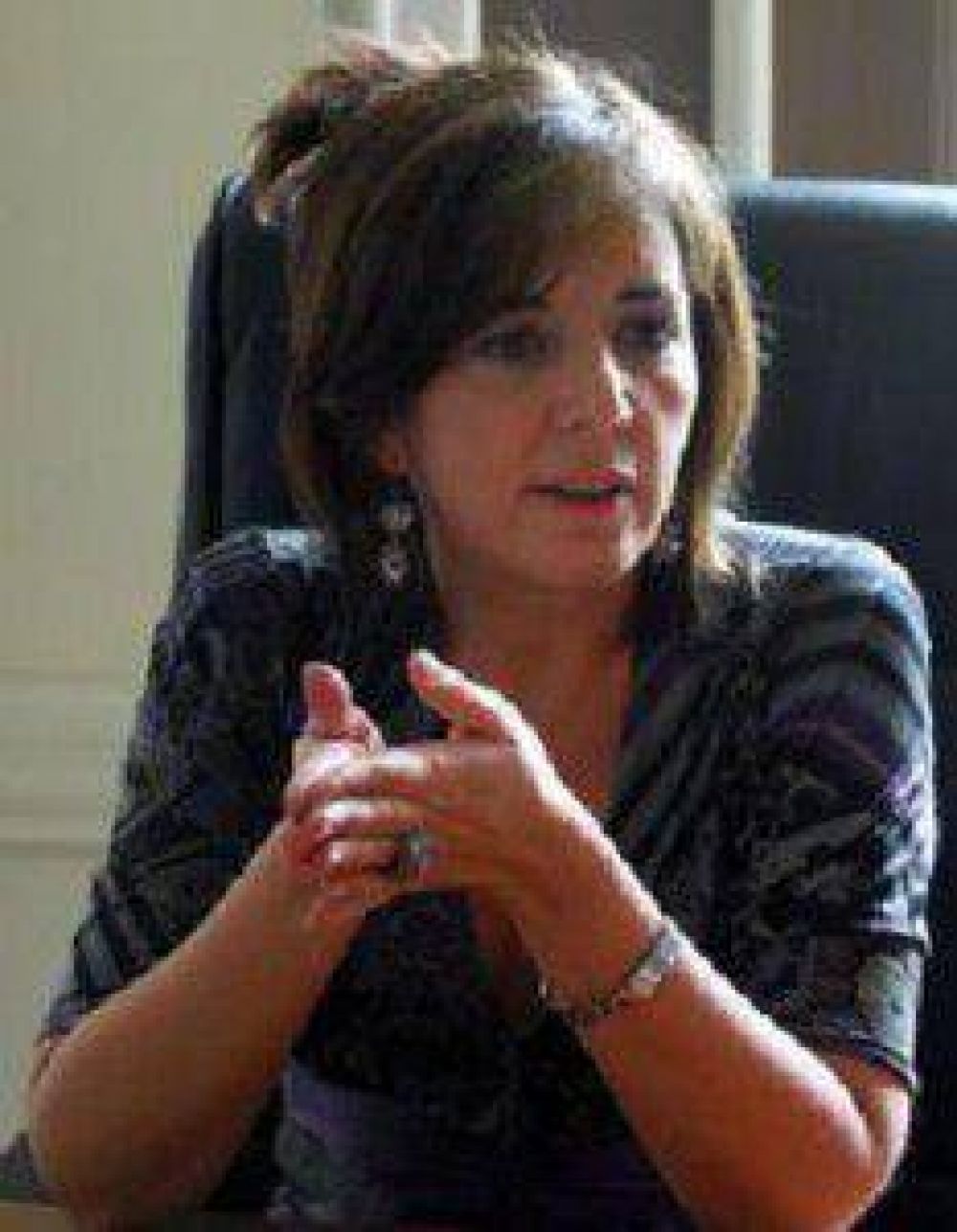 Gabriela Cerruti llega hoy a Dorrego para presentar su libro sobre Macri