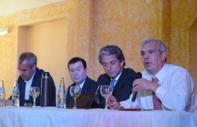Juli�n y Pepe le suman radicales al FpV