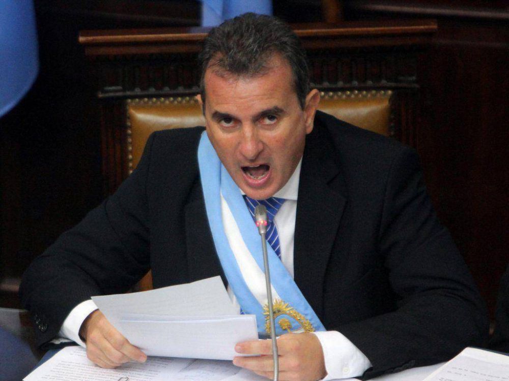 Esclavo de sus discursos: P�rez, del sue�o del 