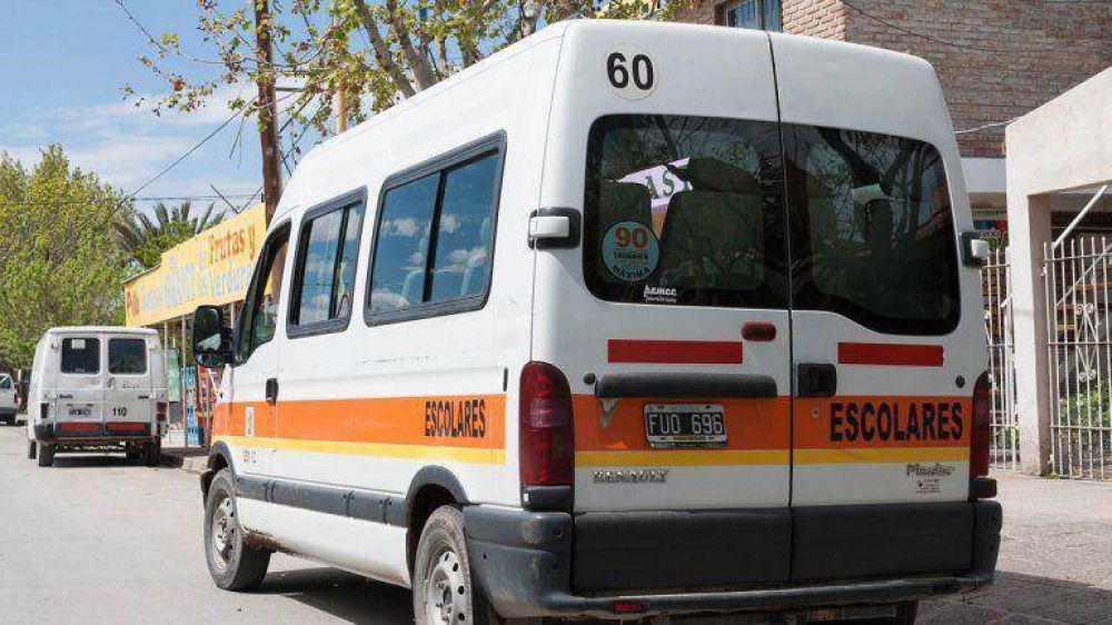 Una deuda millonaria en el transporte escolar dej� sin clases a 2000 chicos