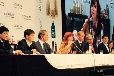 Cristina Kirchner y Daniel Scioli compartieron un acto en Gar�n