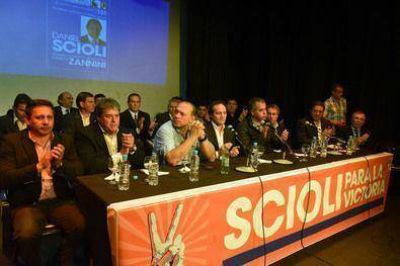 Los que vinieron a sumar y no a dividir