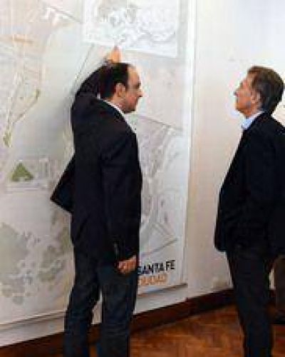 Dos agendas con distintas compa��as