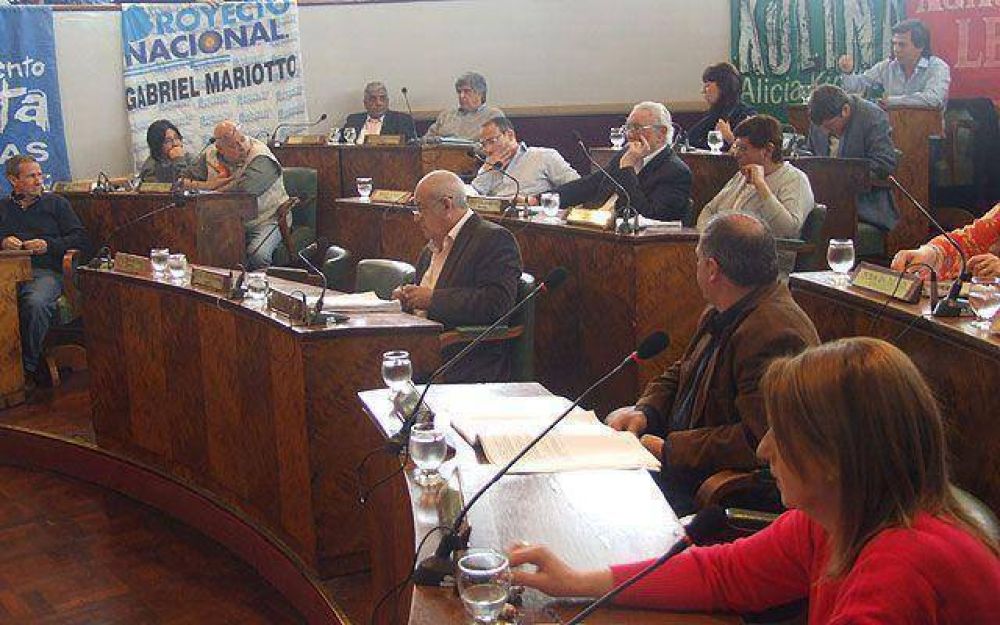 Sesi�n con nuevos cruces entre el oficialismo y la oposici�n