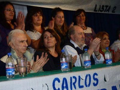 Verna, al cruce de Scioli: �no nos van a doblar con anuncios ni nos van a comprar con plata�