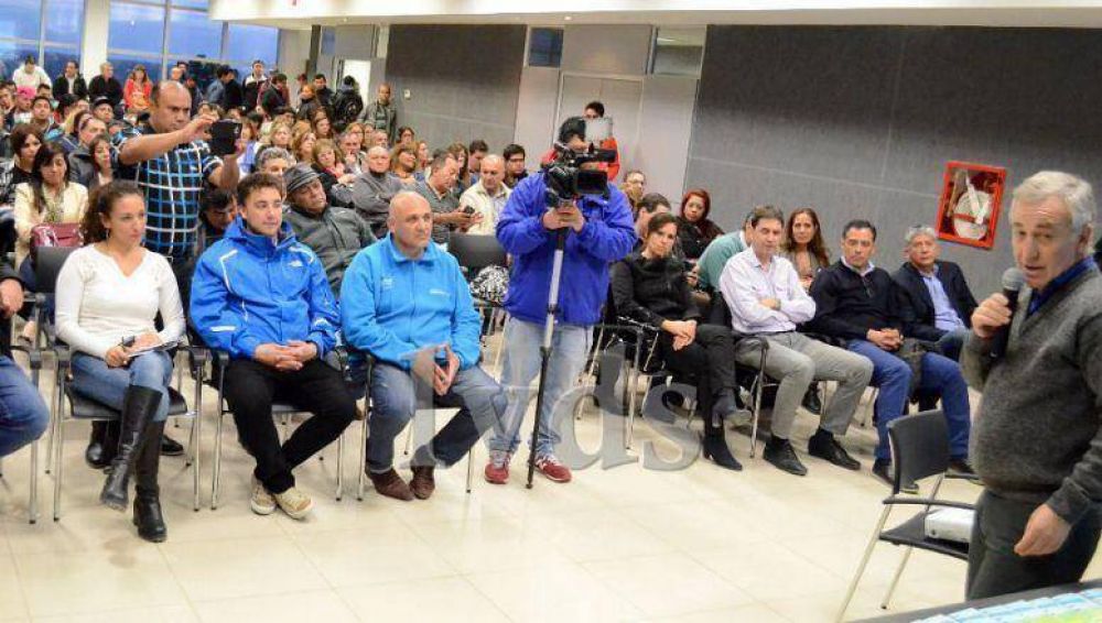 Lucio Tamburo expuso detalles del Acueducto Norte Santacruce�o