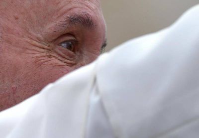 �No a los vigilantes de la salvaci�n, el amor de Dios es gratuito�