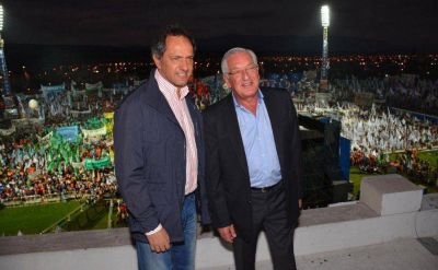 Hoy llega Daniel Scioli al Cine Teatro 