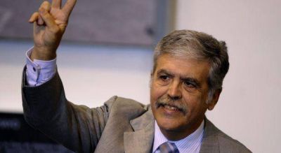 De Vido neg� internas y descart� la estrategia �Scioli al gobierno, Cristina al poder�
