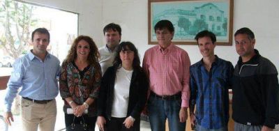 Roque P�rez: El piloto Sebasti�n Porto estuvo con Gasparini y brind� una charla de seguridad vial