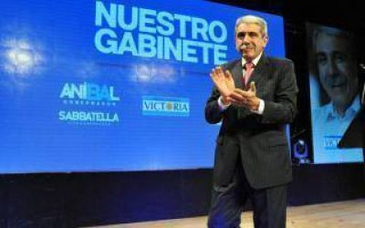 Intendentes apoyan futuro gabinete de An�bal